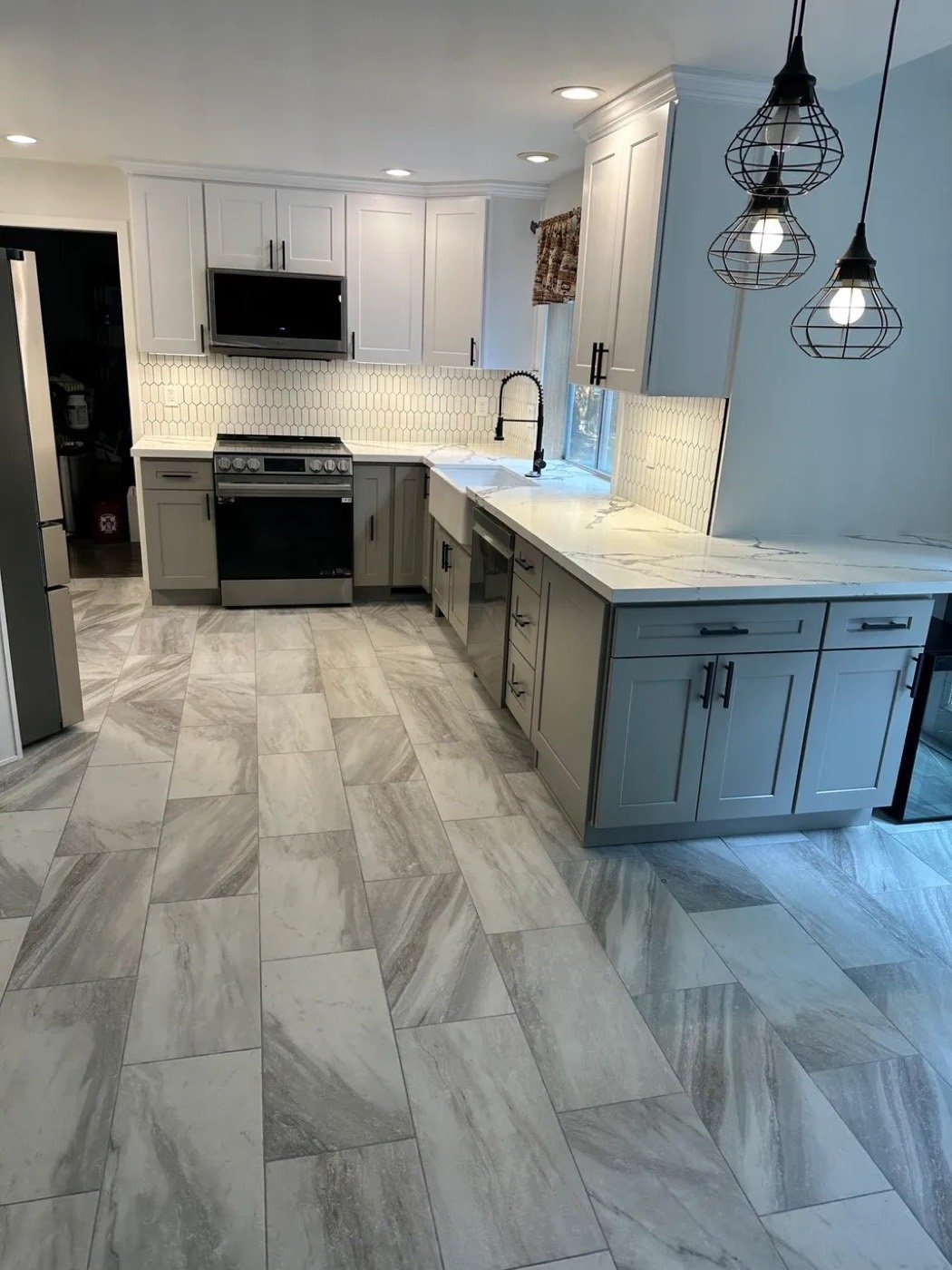 Large-format tile kitchen floor